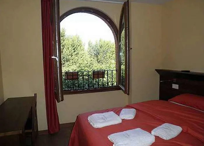 Cueva Restaurante Itariegos Country house *